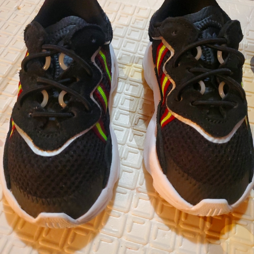 Adidas toddler ozweego 8k unisex